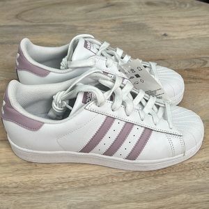 Adidas NWT Superstars, lilac stripes